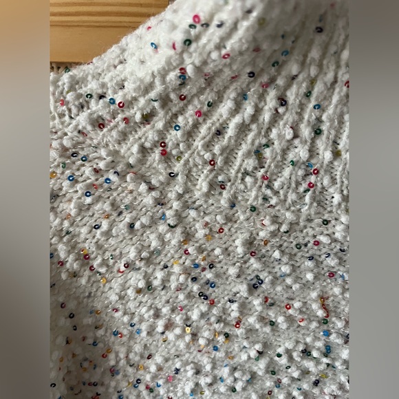 Sweater - Picture 2 of 3